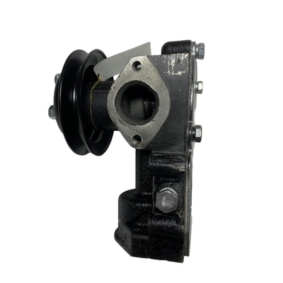 รุ่นรถยก CPCD20-30 ปั๊มน้ําเครื่องยนต์ดีเซลสําหรับ Xichai 4DW91 1307010-B5V-0000